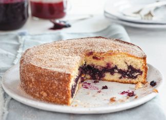 Sugared Jam Cake
