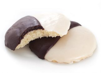 New York Style Black and White Cookie New York Style Black and White Cookie