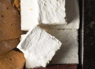 Vanilla Bean Marshmallows Vanilla Bean Marshmallows - Jan/Feb Bake from Scratch 2017