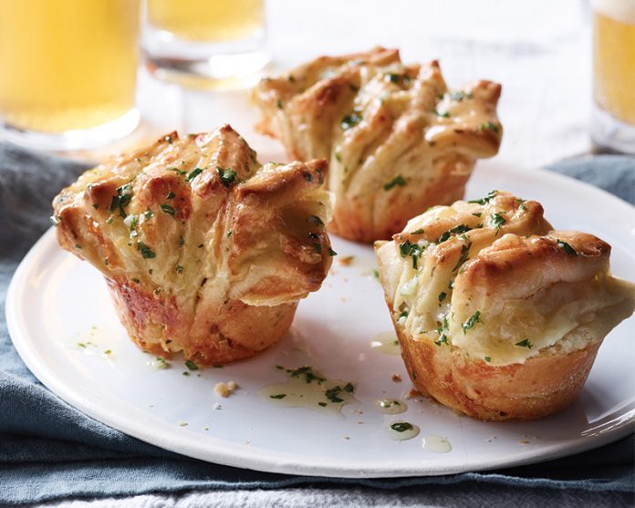 Parmesan-Gouda Fantails