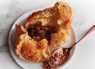 Coconut Popovers with Mango Chutney Coconut Popoers