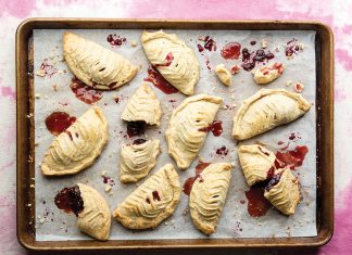 Cherry-Hazelnut Shekerburas