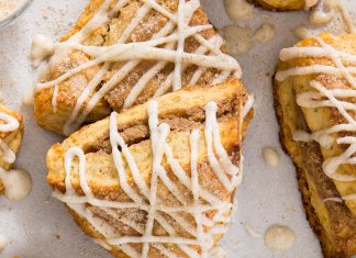 Triple-Vanilla Scones with Cinnamon-Sugar Filling Triple Vanilla Scones with Cinnamon Sugar Filling