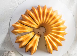 Classic Vanilla Pound Cake