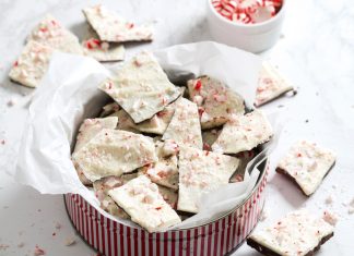 Simple Salted Peppermint Bark