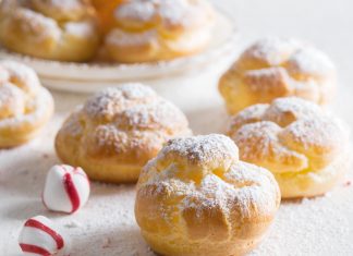 Peppermint Cream Puffs
