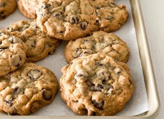 DoubleTree Signature Chocolate Chip Cookie DoubleTree Signature Chocolate Chip Cookie
