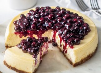 Blueberry-Topped Cheesecake
