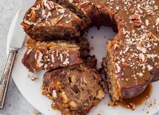 Apple Dapple Cake