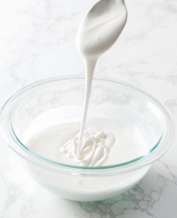 white Royal Icing in bowl