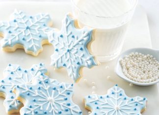 Snowflake Cookies Snowflake Cookies royal icing