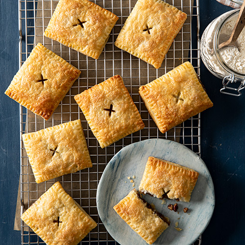 BBAModule11145SWS - Bake from Scratch pecan hand pies