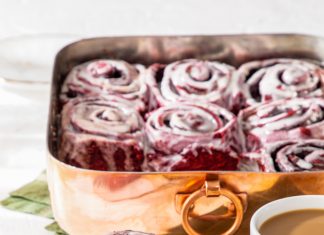 Red Velvet Sweet Rolls Red Velvet Sweet Rolls