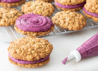 Banana-Oatmeal Sandwich Cookies Banana-Oatmeal Sandwich Cookies