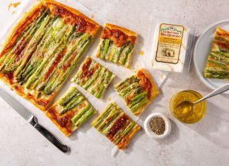 Asparagus-Crescenza Tart Asparagus-Crescenza Tart sliced