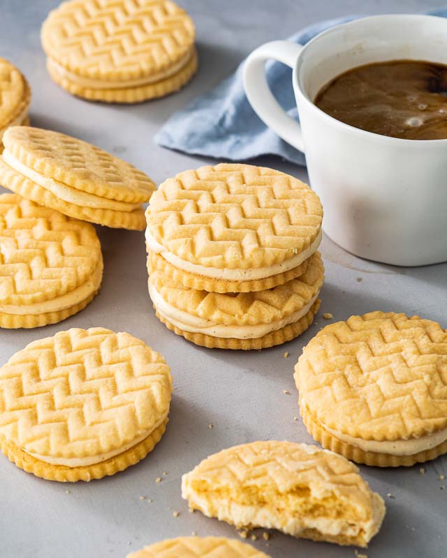 Custard Crème Cookies