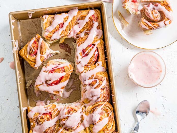 Strawberry Poppy Seed Buns