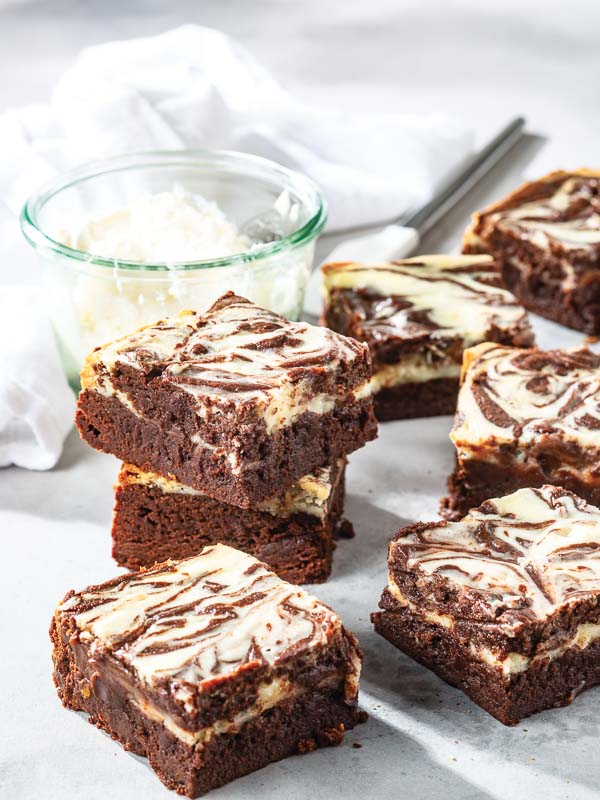 Cheesecake-Swirled Fudgy Brownies