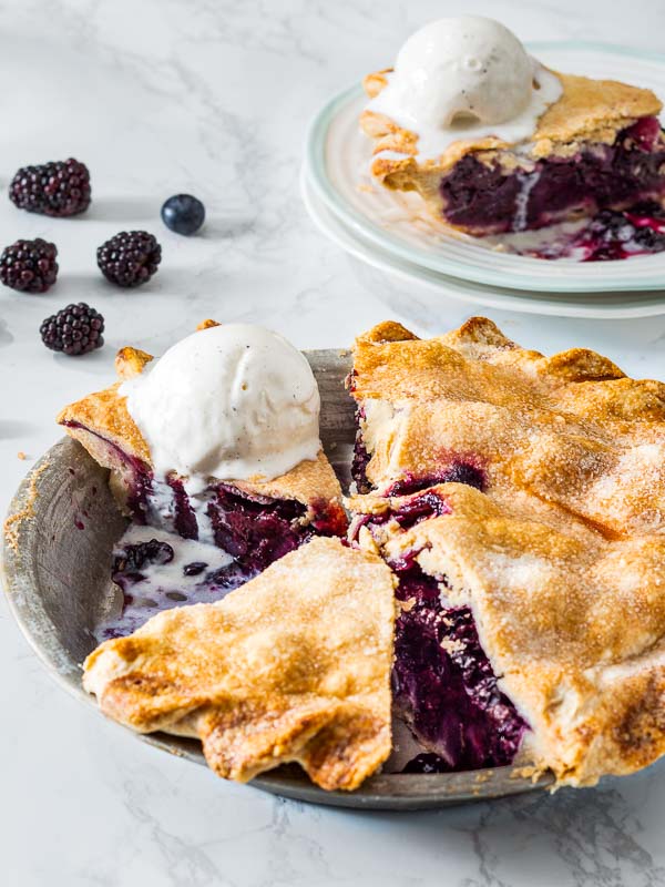 Homestyle Berry Pie