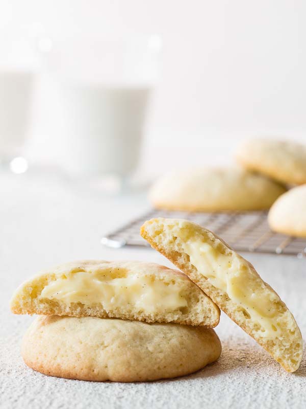 Cream-Filled Basque Cookies