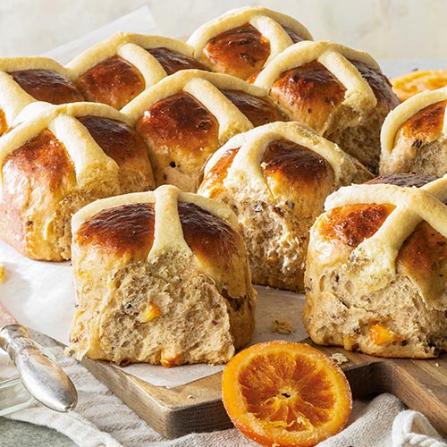 Baking School On-Demand: Hot Cross Buns and Pavlova 2024
