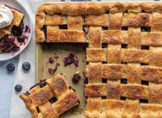 Blueberry Slab Pie with Mascarpone Whipped Cream Blueberry Slab Pie with Mascarpone Whipped Cream