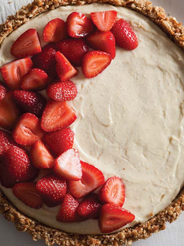 Mascarpone Pretzel Strawberry Tart