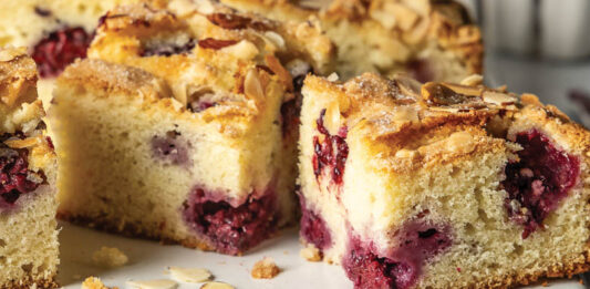 Blackberry-Almond Snack Cake Blackberry-Almond Snack Cake
