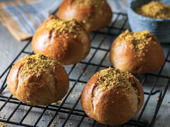 Pretzel Rolls